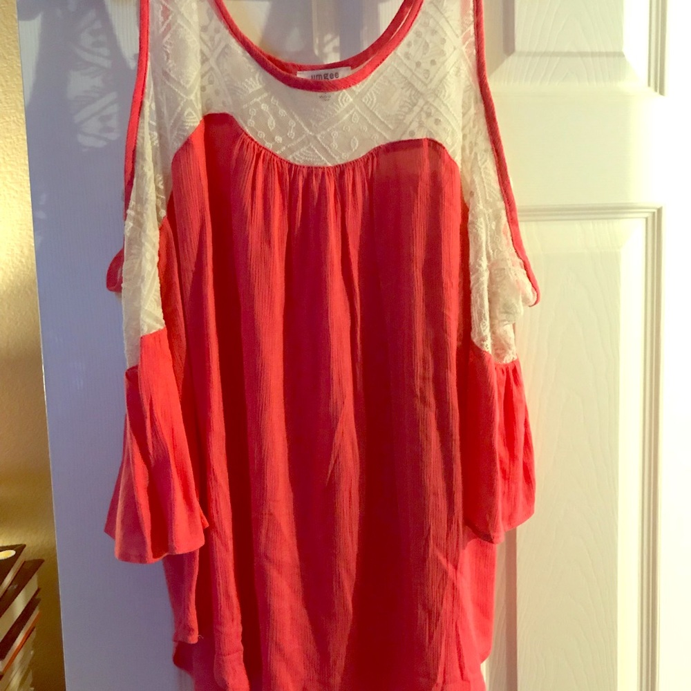 Cold shoulder top